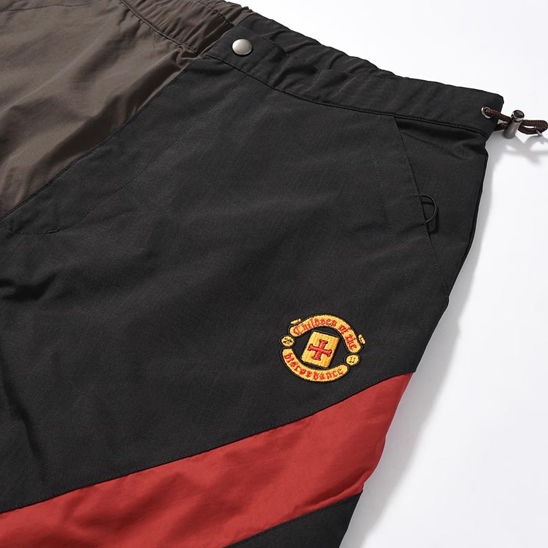 UMBRO CHANGEOVER TRACK PANTS -BLACK-