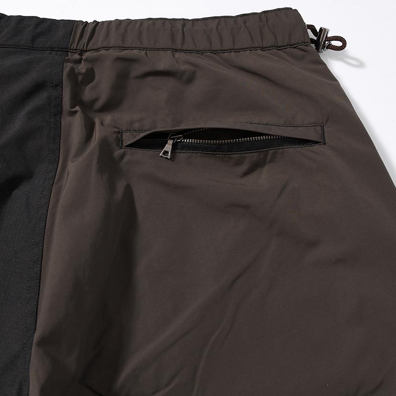 UMBRO CHANGEOVER TRACK PANTS -BLACK-