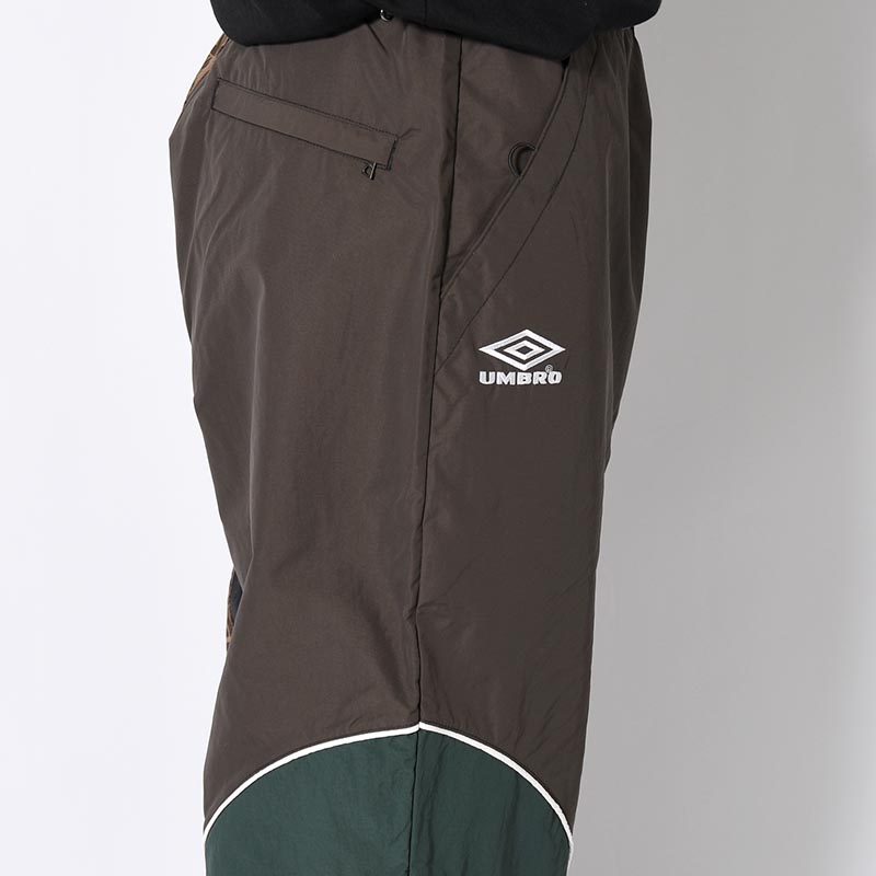 UMBRO CHANGEOVER TRACK PANTS -BROWN-