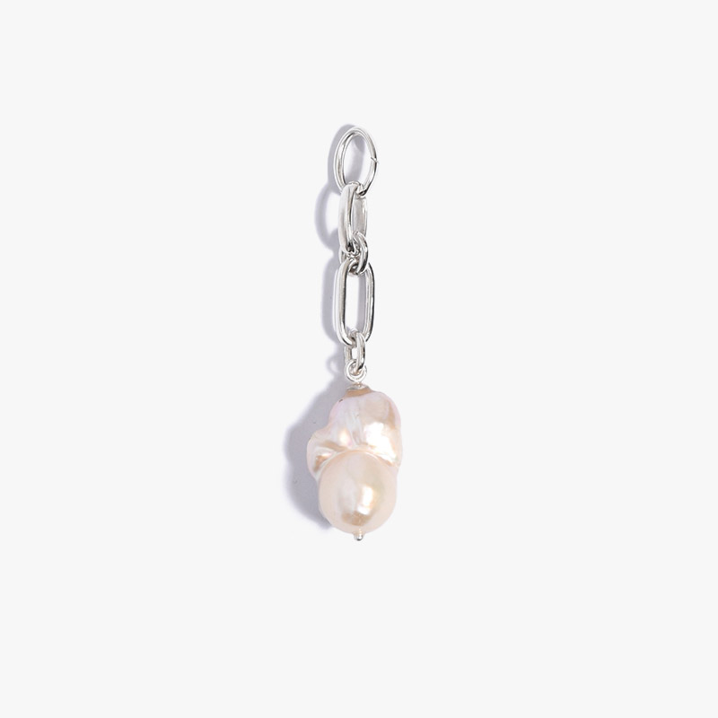 CONNECT BAROQUE PEARL CHARM -SILVER-