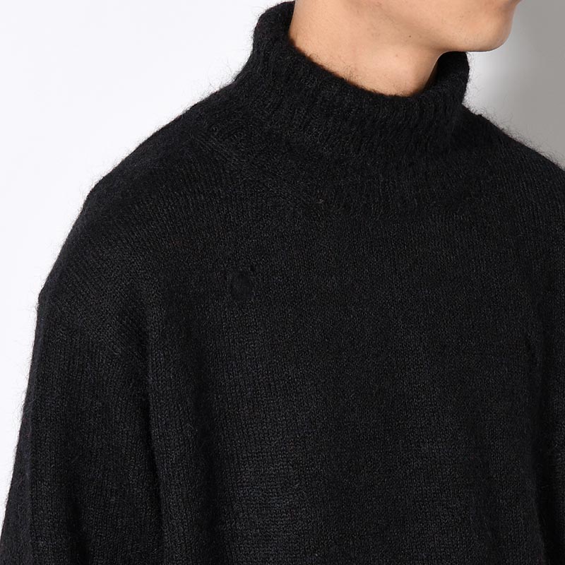 7G1P PLAIN STITCH SIDE SLIT HIGH NECK -BLACK-