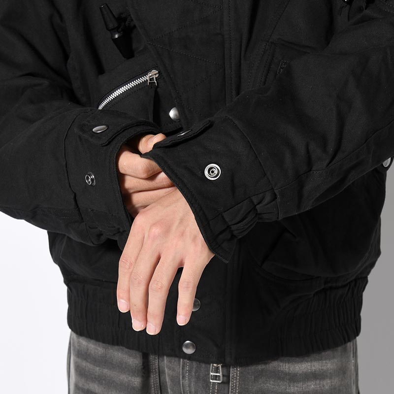 PADDED HOODED BOMBER JACKET -BLACK-