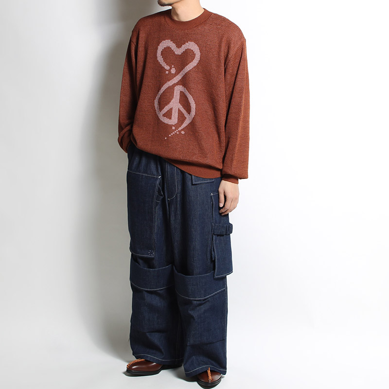 CALLIGRAPHIC "LOVE & PEACE" KNIT -BROWN-