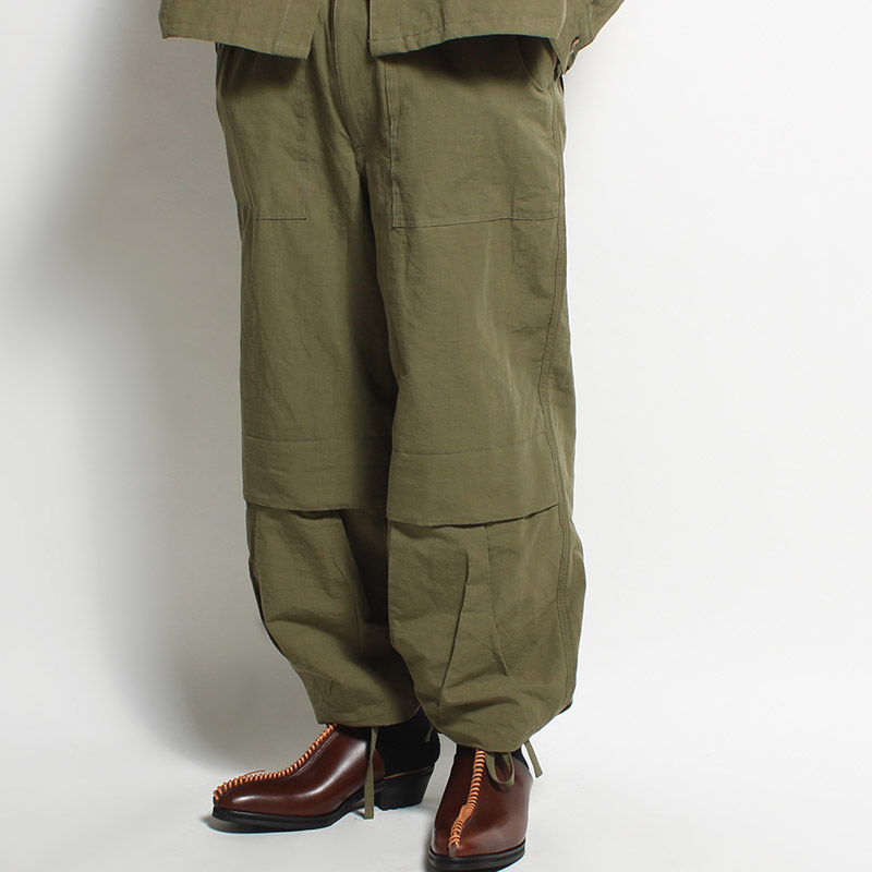 UTILITY KNEES CARGO PANTS -OLIVE-