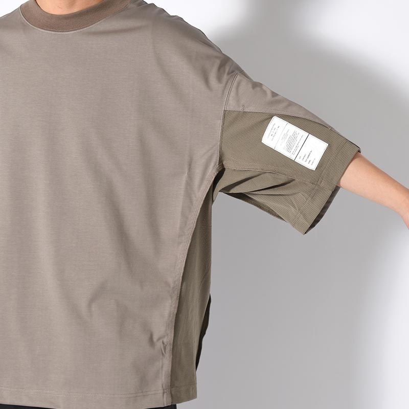 CREW NECK HALF SLEEVE TEE -BEIGE-