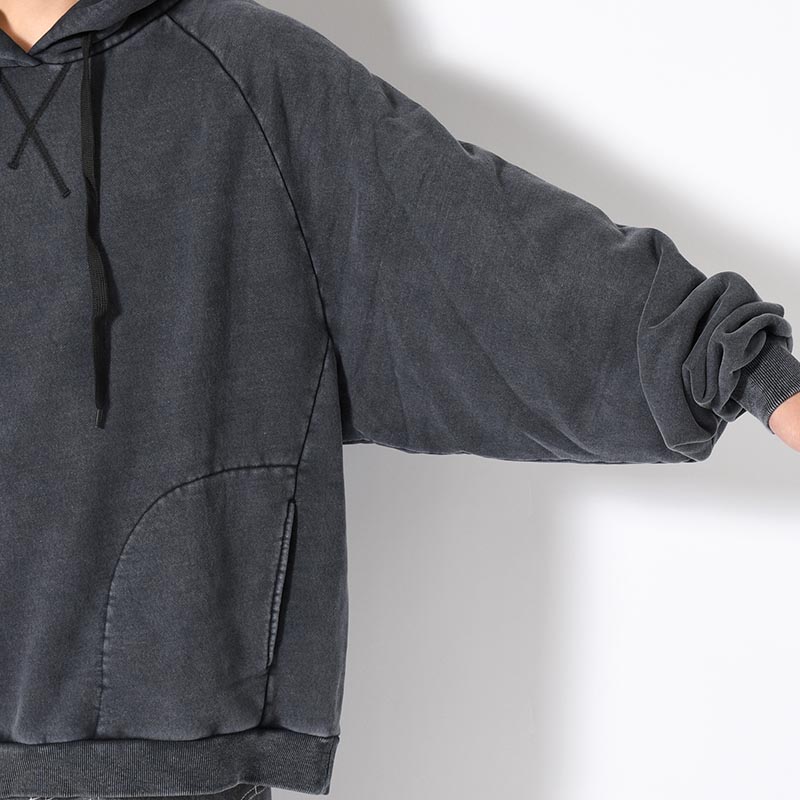 RESEARCHED HOODED PULLOVER C/P FLEECE -BLACK-