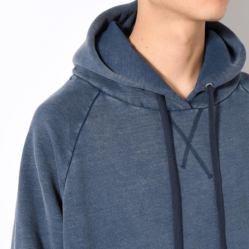 RESEARCHED HOODED PULLOVER C/P FLEECE -BLUE-