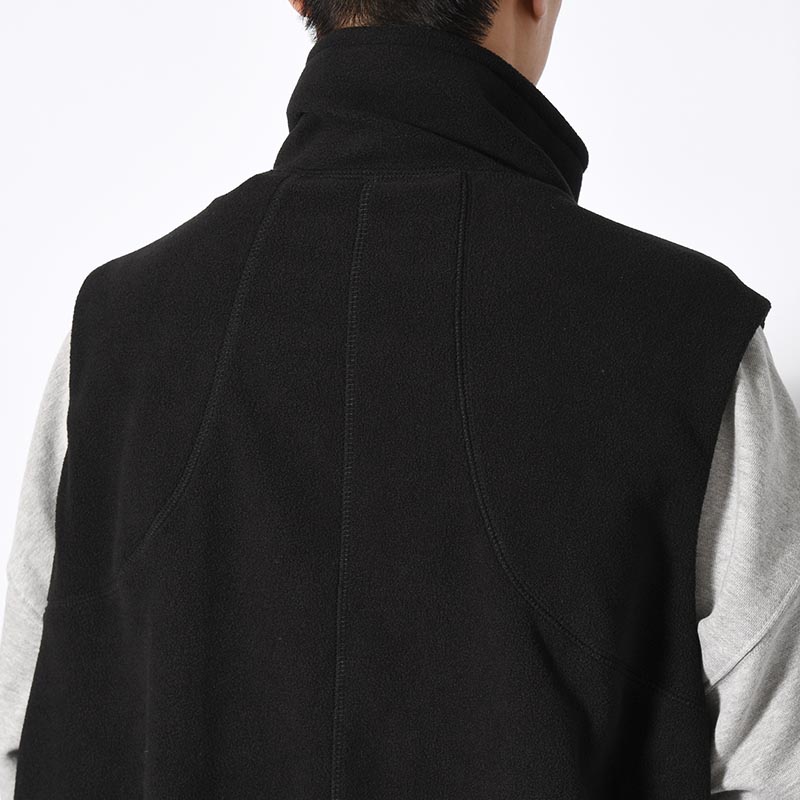 FLEECE VEST -BLACK-