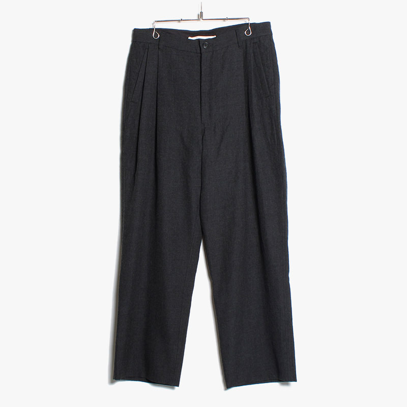 WIDE PLEAT TROUSER -CHARCOAL-