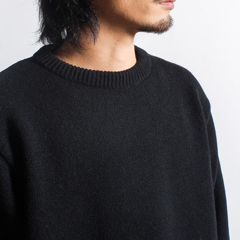 CHUNKY CREW KNIT -BLACK-