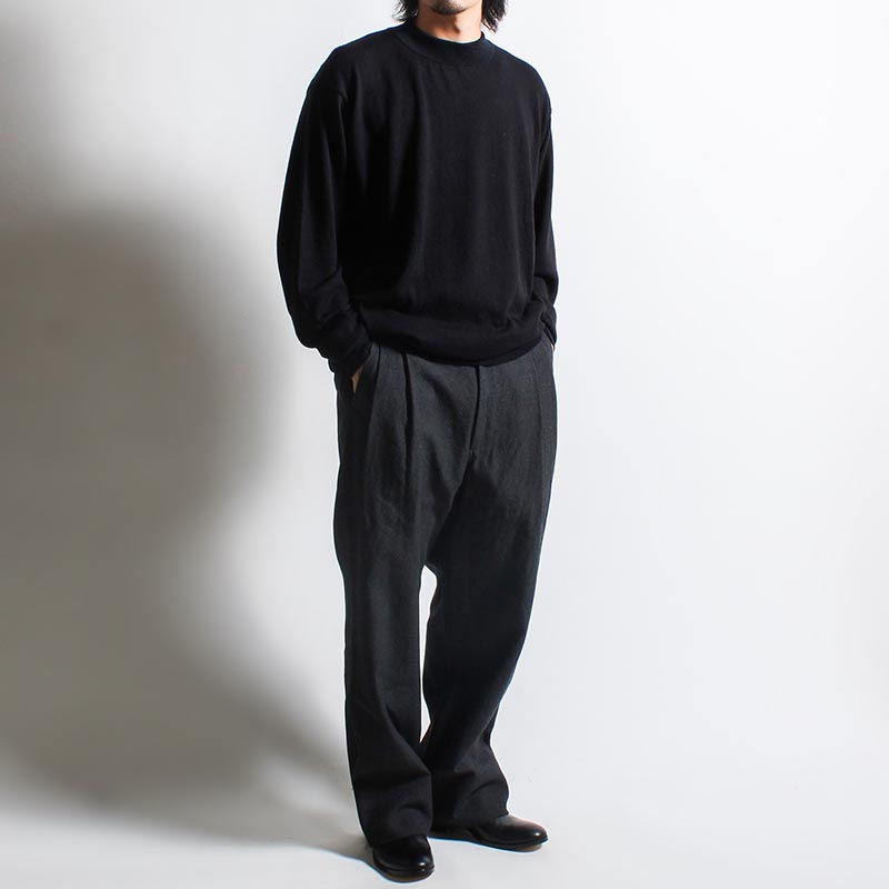 KNITTED LONG SLEEVE -BLACK-