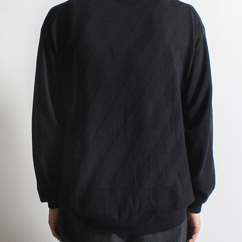 KNITTED LONG SLEEVE -BLACK-