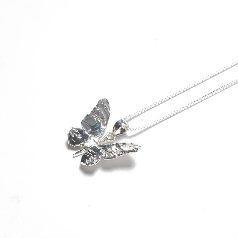 BUTTERFLY NECKLACE -SILVER-