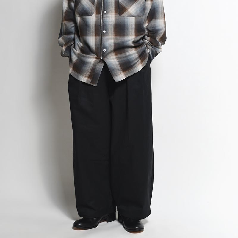 KNEE WIDE PANTS FINX COTTON -BLACK-