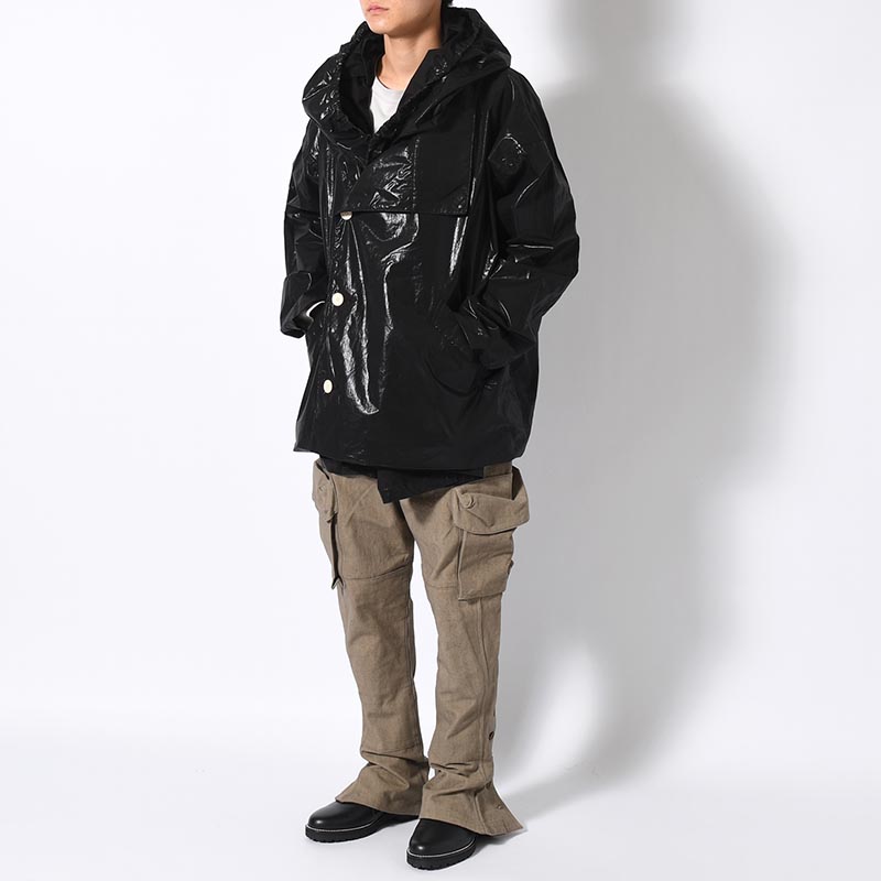 LAYERED PARACHUTE JACKET -BLACK-