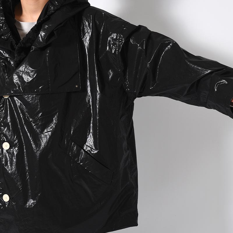 LAYERED PARACHUTE JACKET -BLACK-