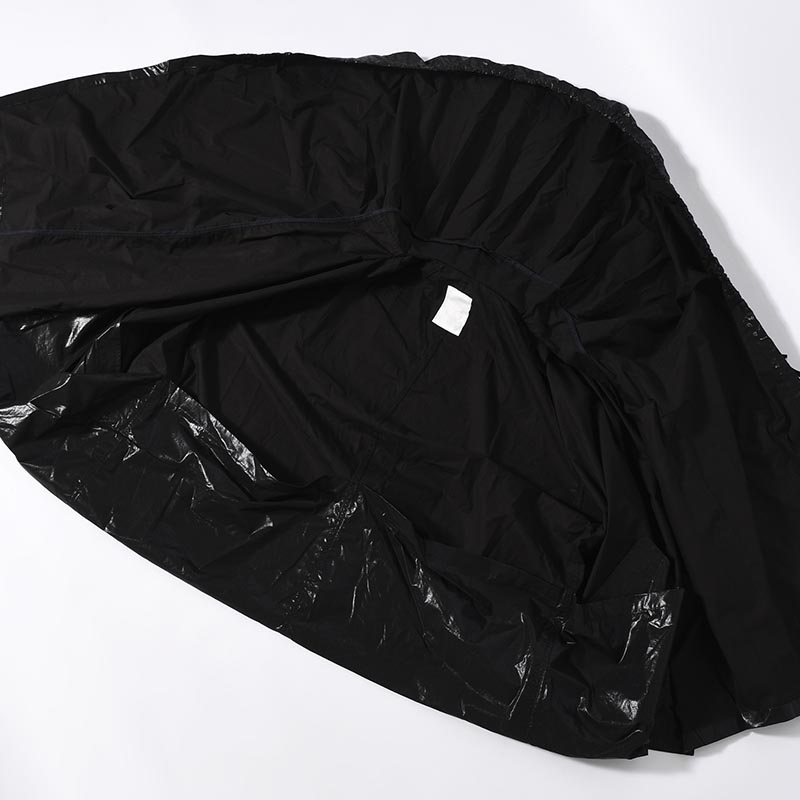 LAYERED PARACHUTE JACKET -BLACK-