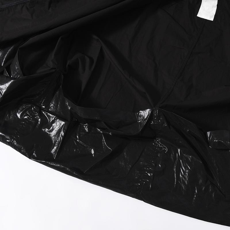 LAYERED PARACHUTE JACKET -BLACK-