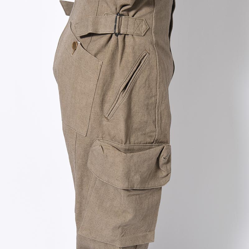 STEREOSCOPIC POCKET PANTS -KHAKI BEIGE-