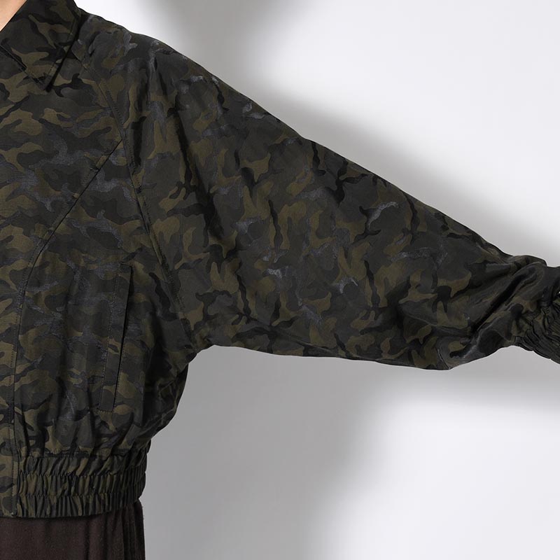 OVER SLEEVE CAMOUFLAGE JACKET -OLIVE-