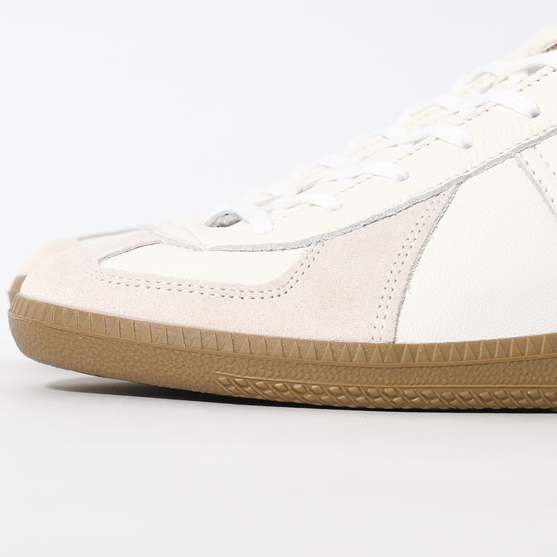 GERMAN MILITARY TRAINER -WHITE-