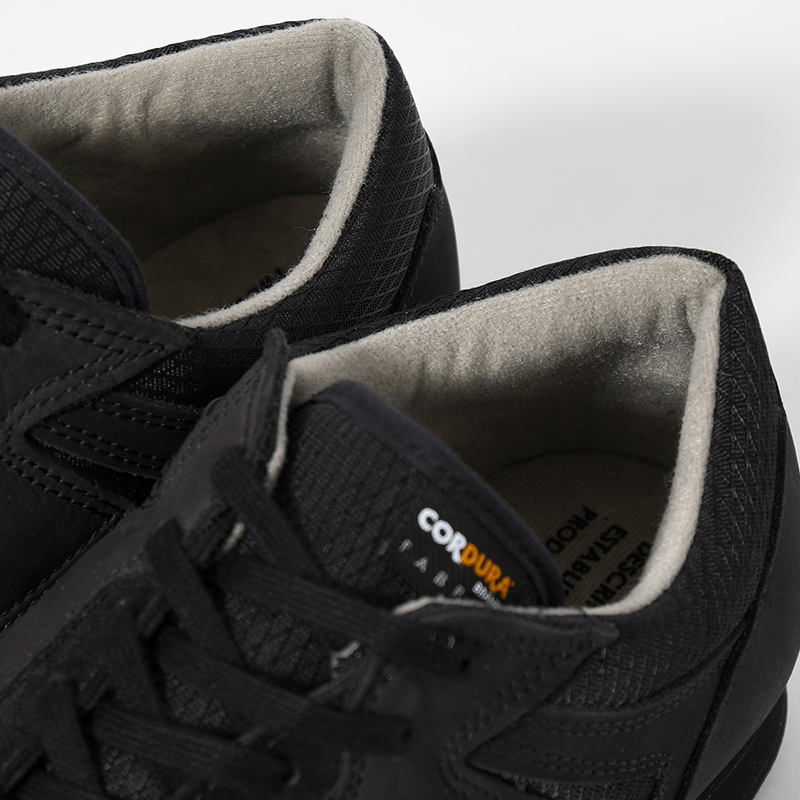 BRITISH MILITARY TRAINER -BLACK NUBUCK/BLACK-