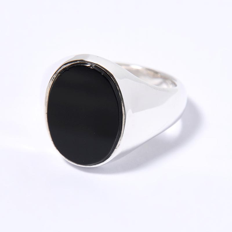 SIGNET OVAL RING(XL) / ONYX -SILVER-