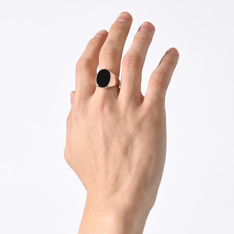 SIGNET OVAL RING(XL) / ONYX -SILVER-