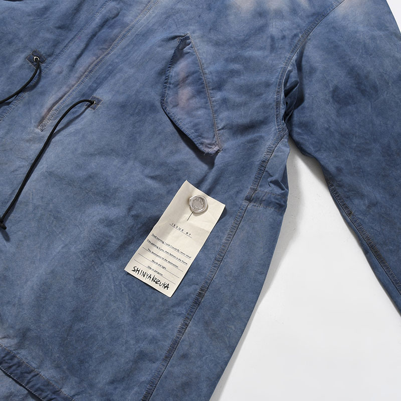 VESPA RIDER WITH TIE DYE -2.COLOR-