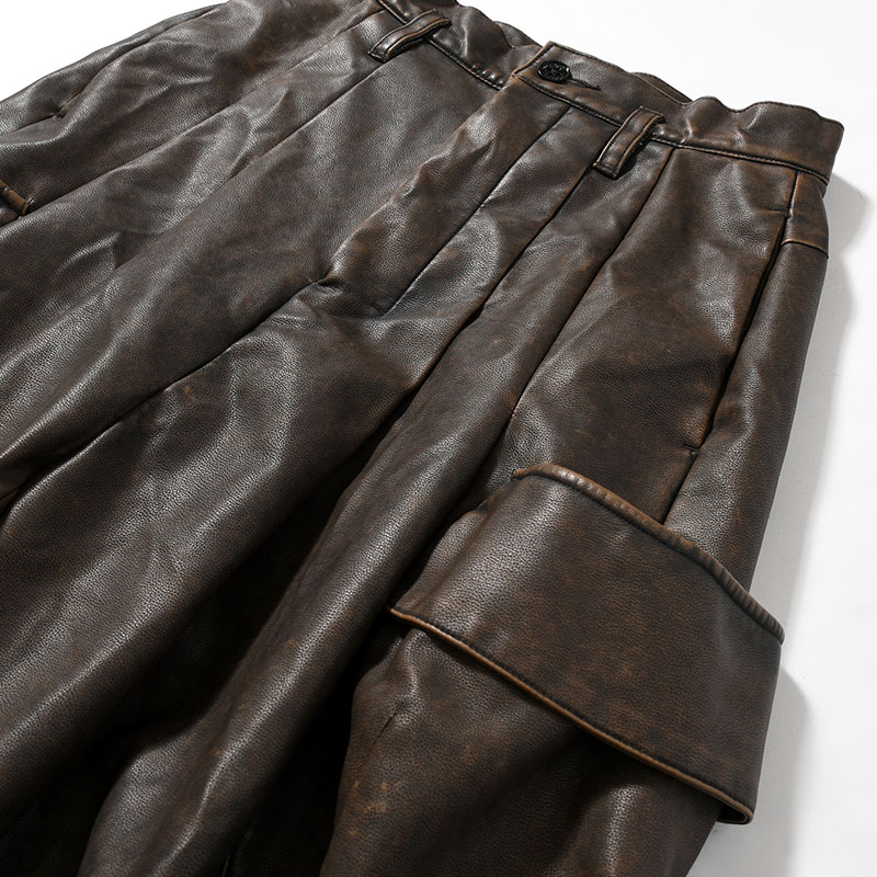 MOONED DELIVERY MAN -VINTAGE BLACK-