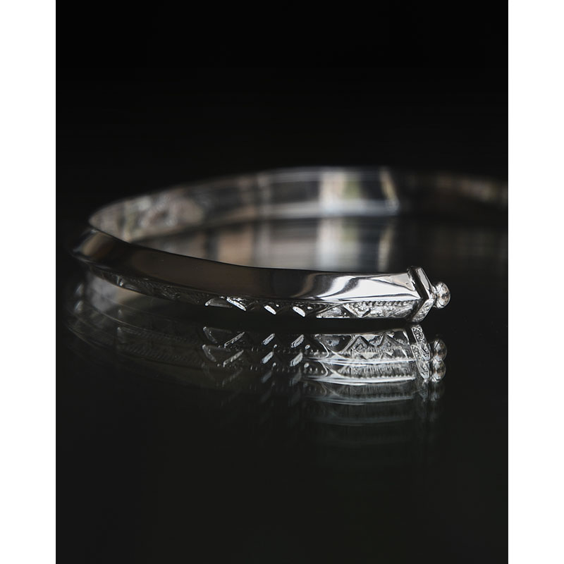 DOUBLE FACE ETHNOS BANGLE -SILVER-