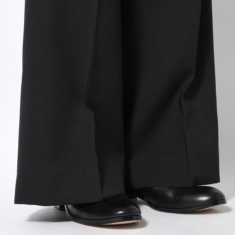 FLARE SILHOUETTE SLACKS -BLACK-