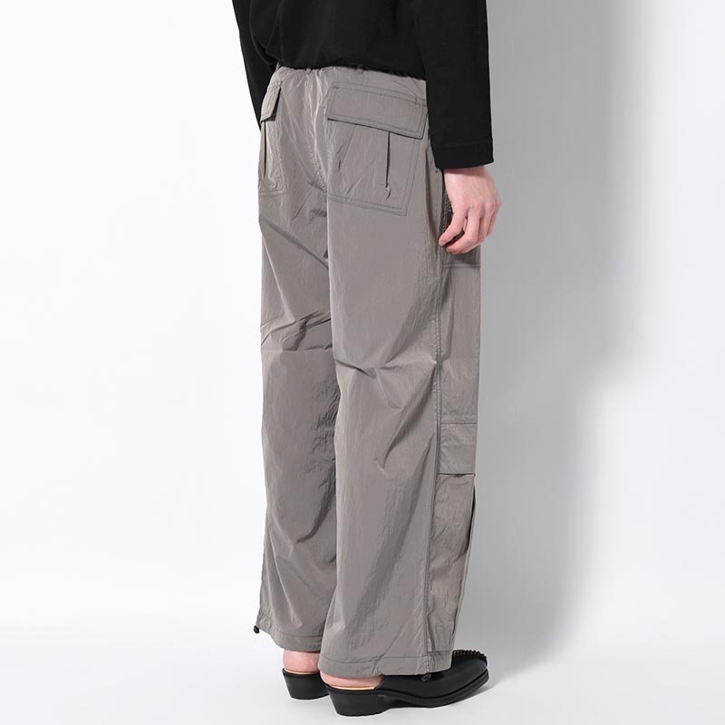 NYLON CARGO PANTS -SILVER-