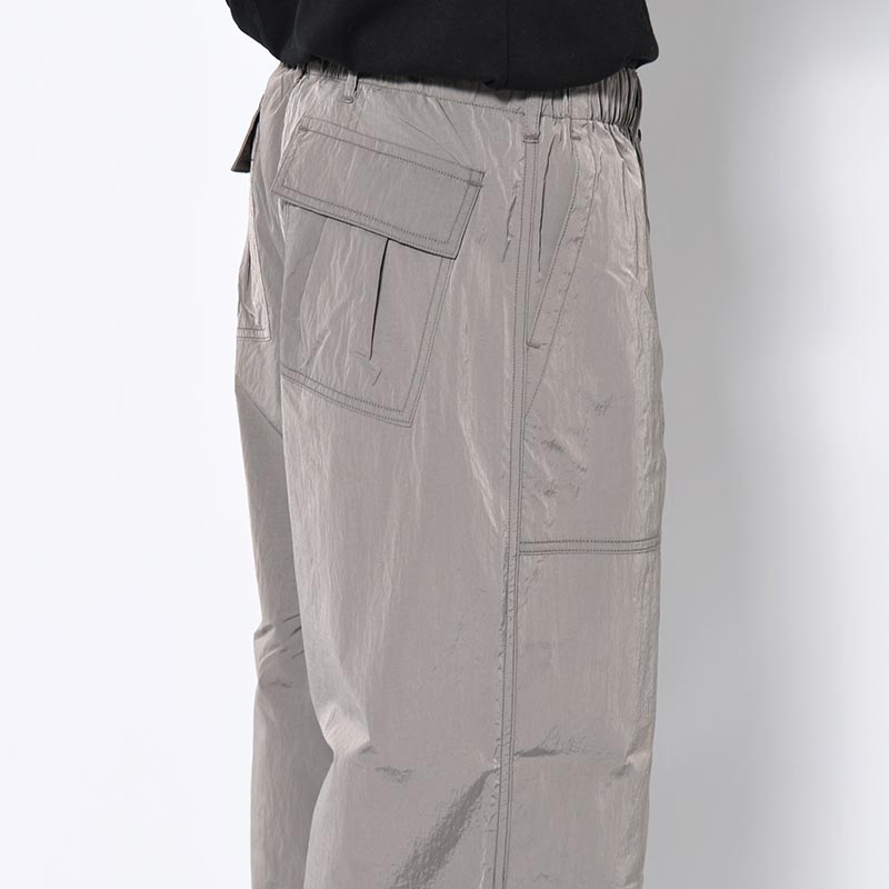 NYLON CARGO PANTS -SILVER-