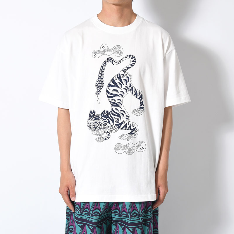 NUE! T-SHIRT -2.COLOR-