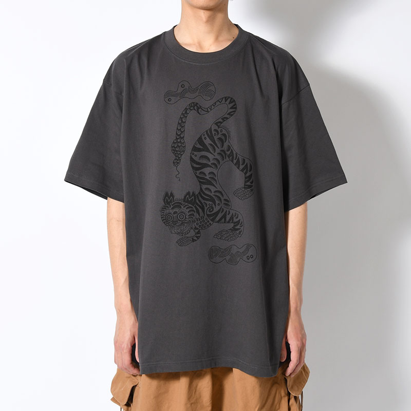NUE! T-SHIRT -2.COLOR-