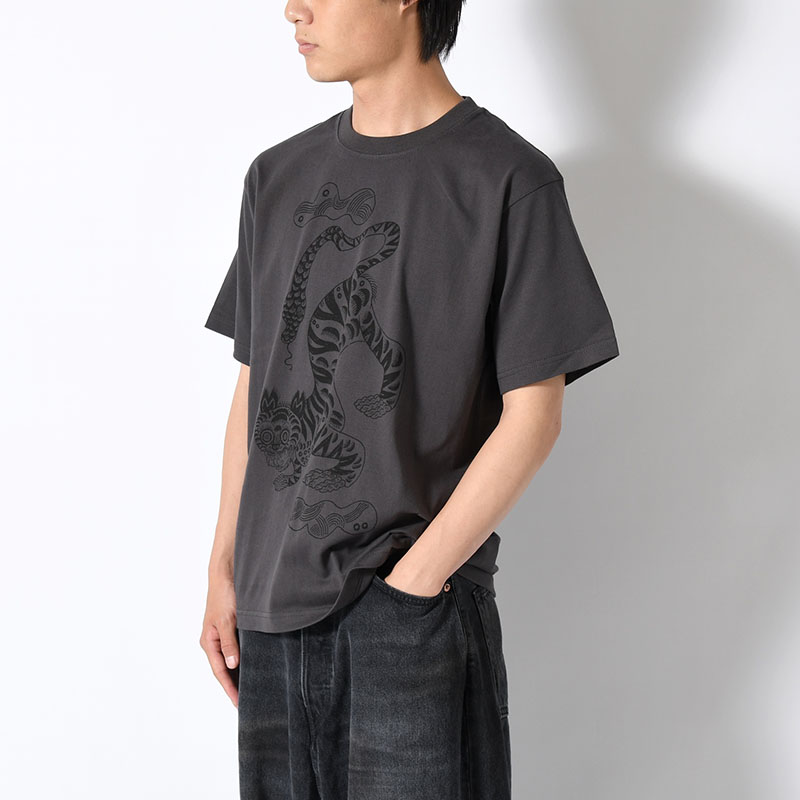NUE! T-SHIRT -2.COLOR-