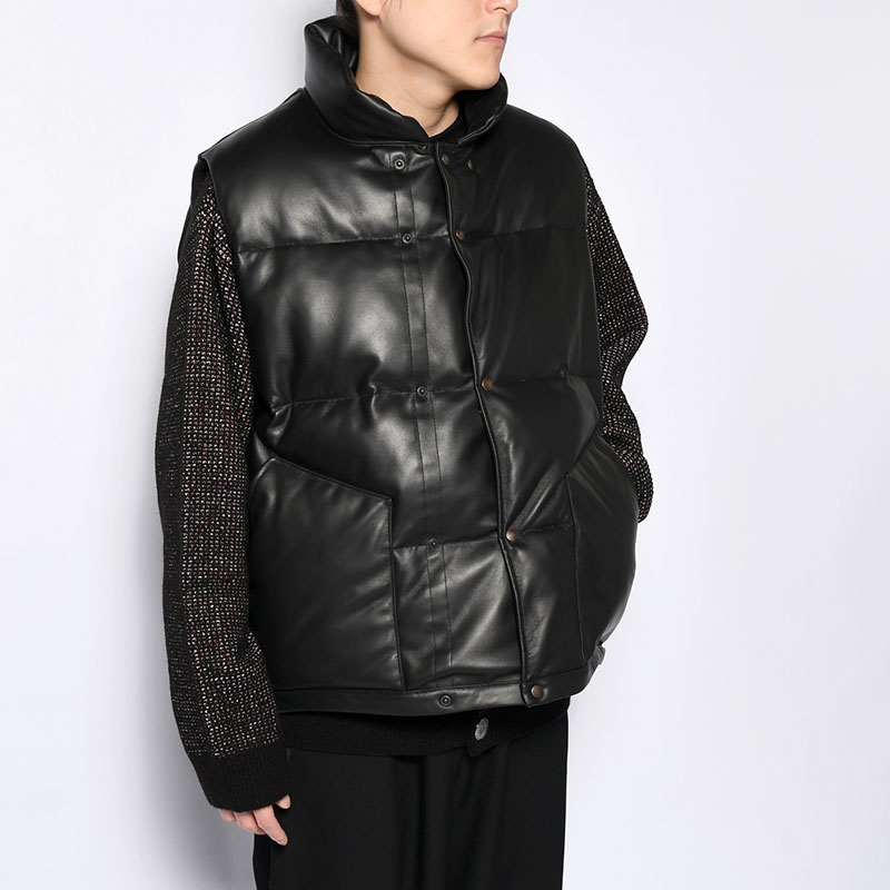SHEEP LEATHER DOWN VEST -BLACK-