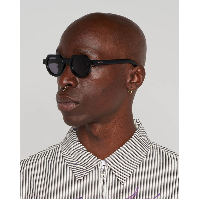 TANI POST MODERN PRIMITIVE EYE PROTECTION -BLACK-