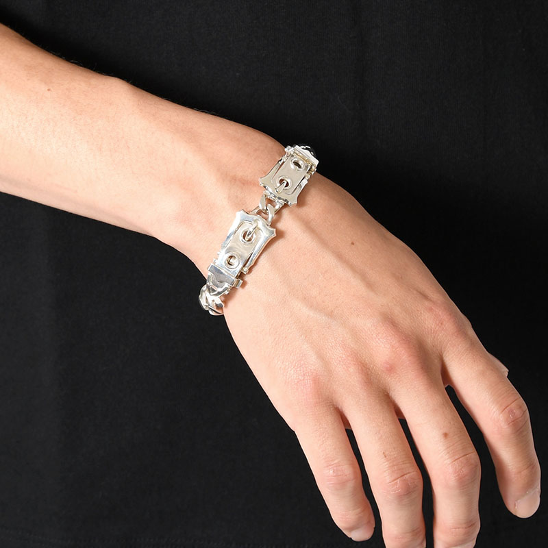 DOUBLE VICTORIAN BUCKLE BRACELET -SILVER-