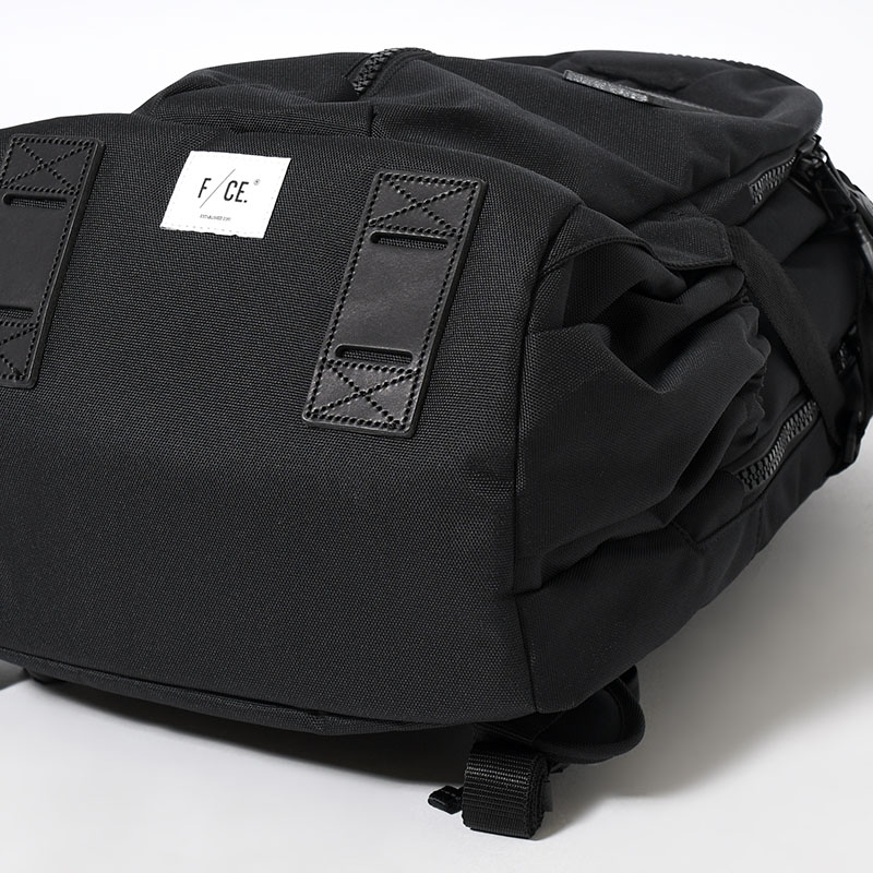 950 TRAVEL BP -BLACK-