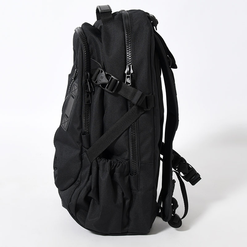 950 TRAVEL BP -BLACK-