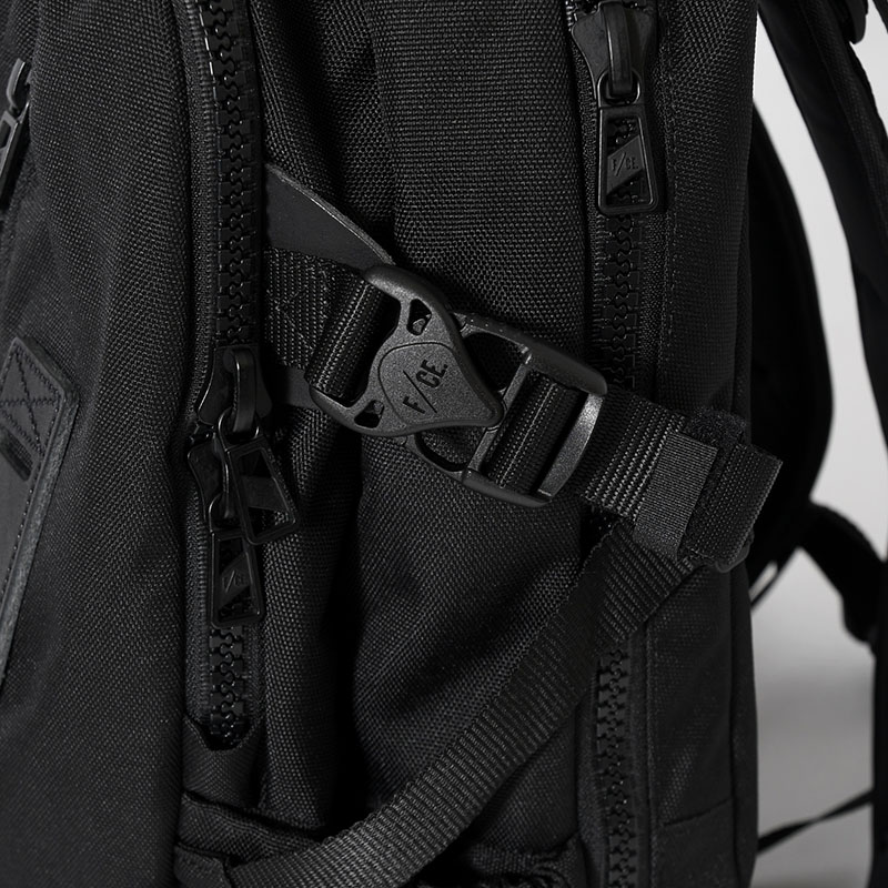 950 TRAVEL BP S -BLACK-