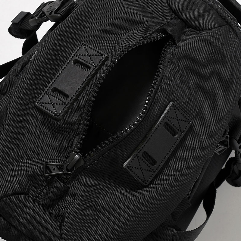 950 TRAVEL BP S -BLACK-