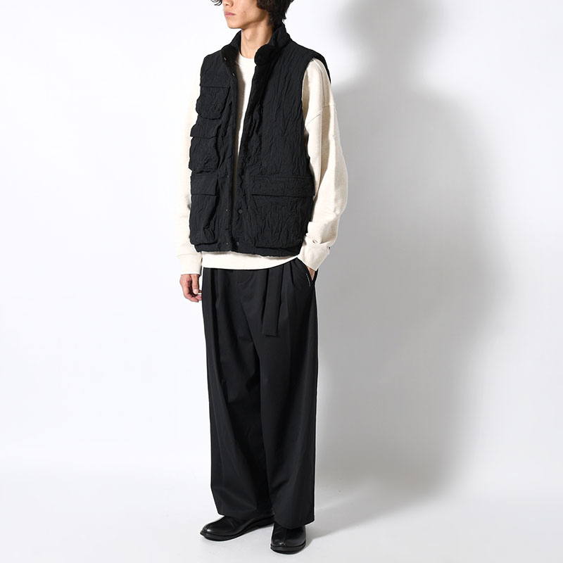 INFINITY CREASE PRIMALOFT VEST -BLACK-