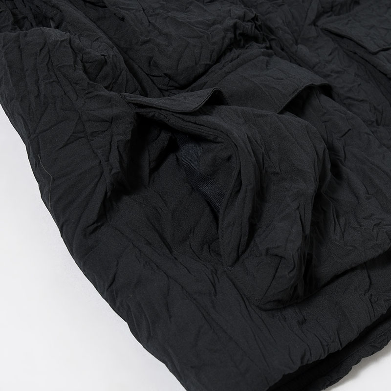 INFINITY CREASE PRIMALOFT VEST -BLACK-