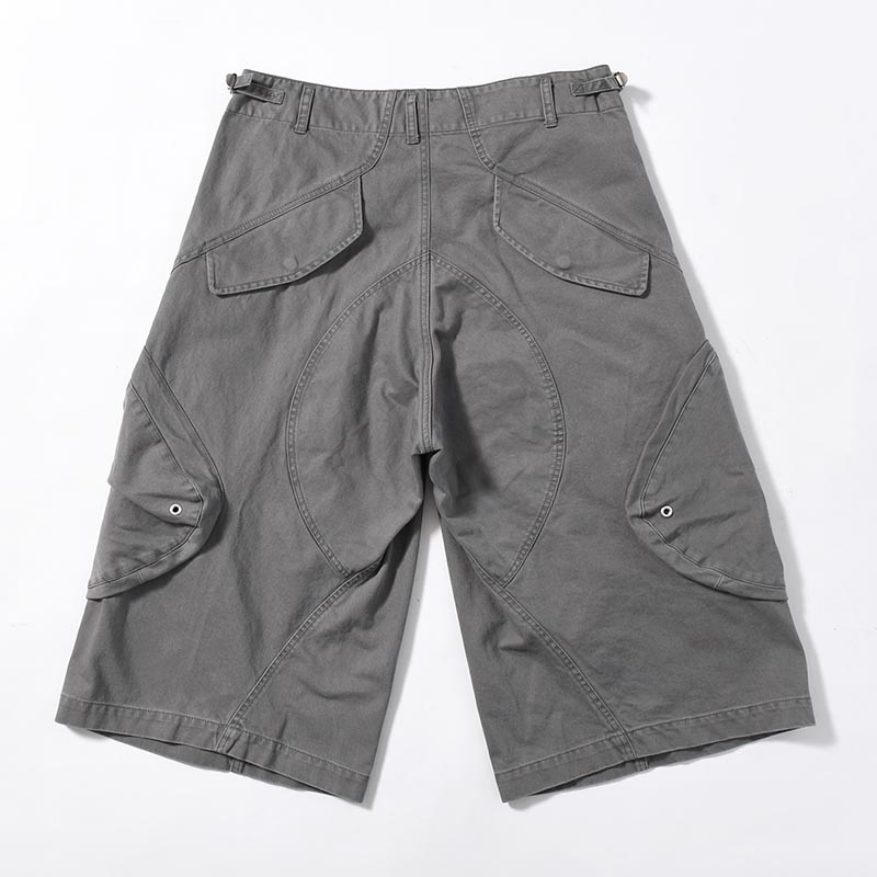 3D TWISTED CARGO SHORTS -GREY-