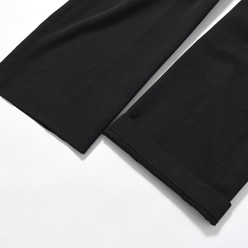 2TUCK CURVED LEG TROUSERS -BLACK-