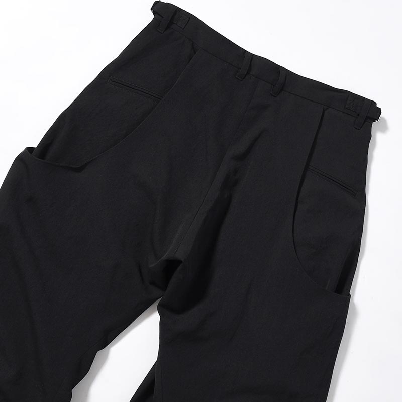 2TUCK CURVED LEG TROUSERS -BLACK-