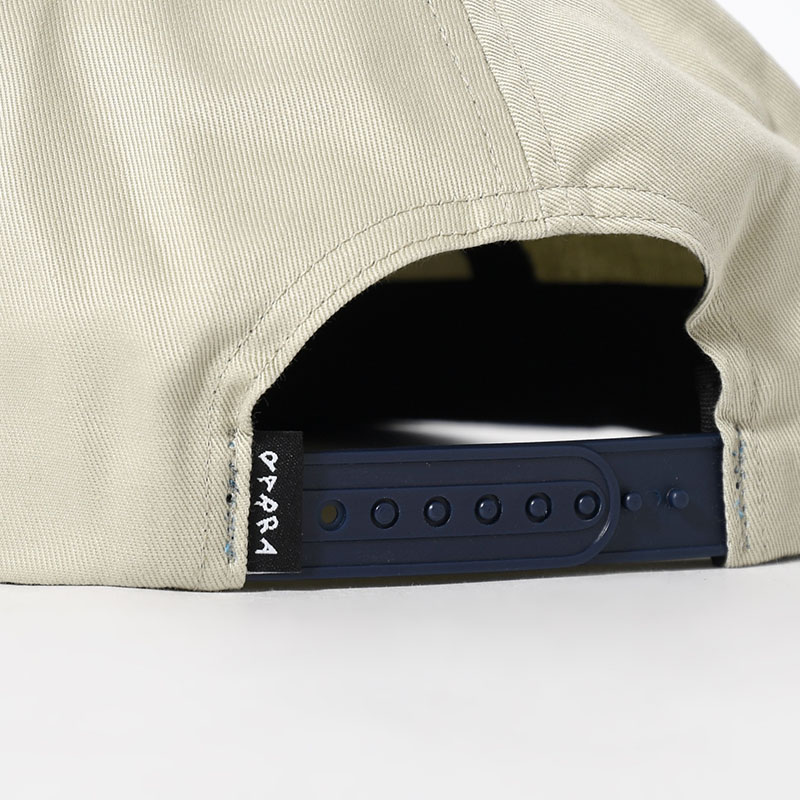 LEGS LOGO 5 PANEL HAT -OFF WHITE-